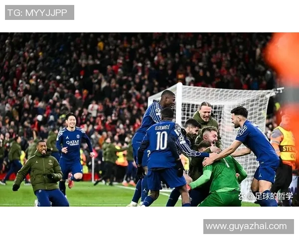 欧冠激战里昂与那不勒斯握手言和帽子戏法引发争议判罚风波